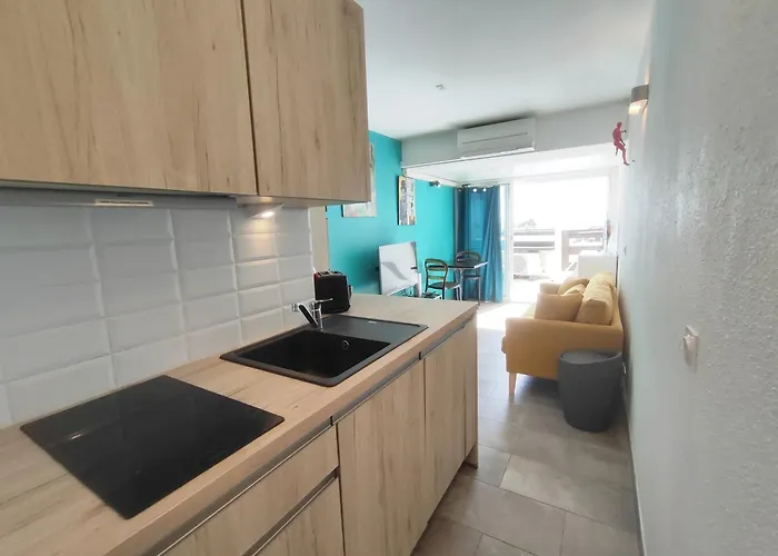 78, Port Nature, Colline 2, Village Naturiste *